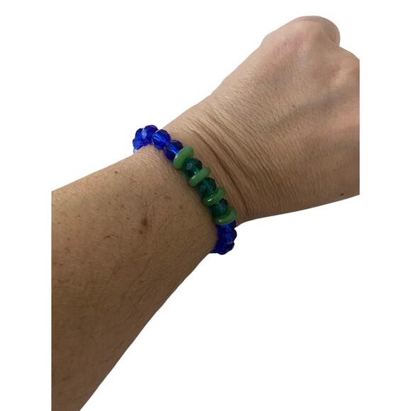 blue and green glass bead bracelet - Picture 1 of 4